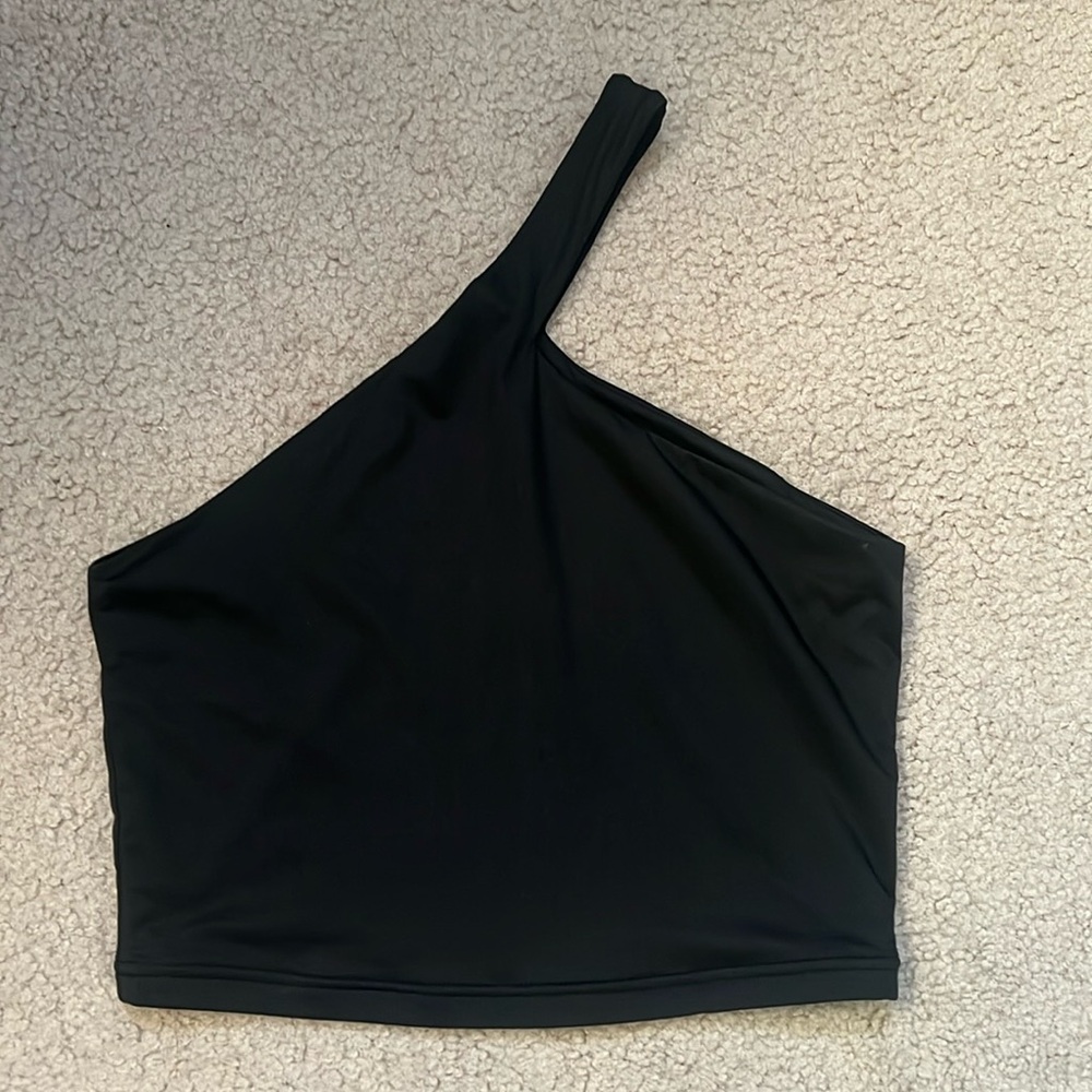 Reoria cropped crossed halter top